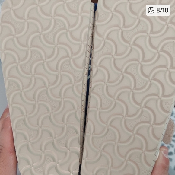 Birkenstock Arizona Rivet Logo Sandals in Cream Womens Size 5 EU36 NWT - Picture 13 of 16